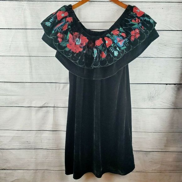 Umgee Off Shoulder Velvet Dress C0343 Sz Med NWT - Picture 2 of 6